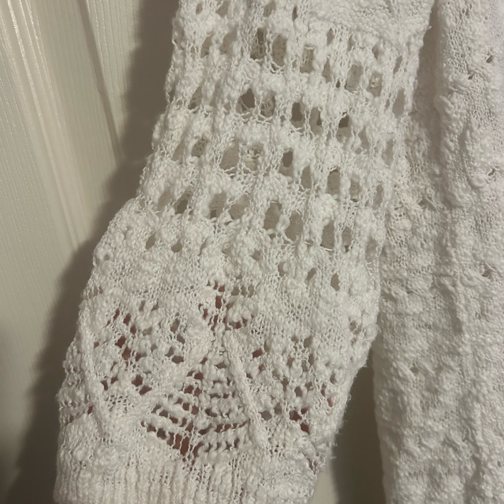 Lightweight Open-Knit White Cardigan - Picture 4 of 6